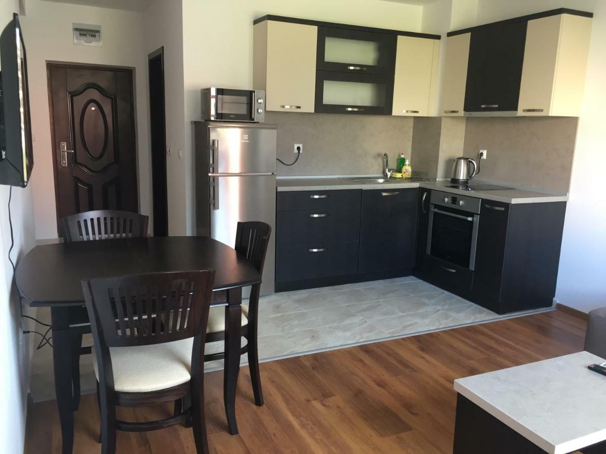 Apartments Dione เปาโมเรีย ภายนอก รูปภาพ