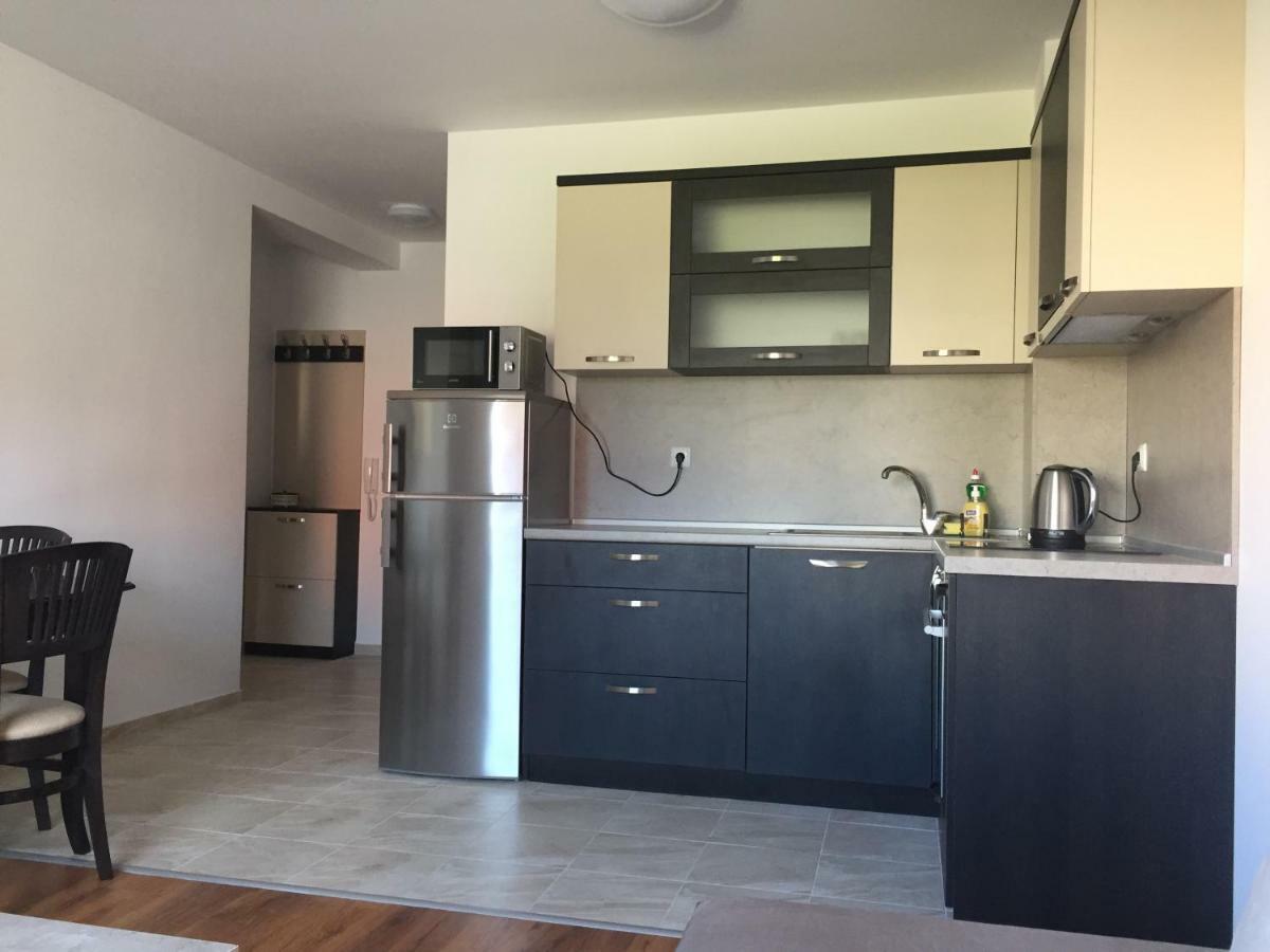 Apartments Dione เปาโมเรีย ภายนอก รูปภาพ